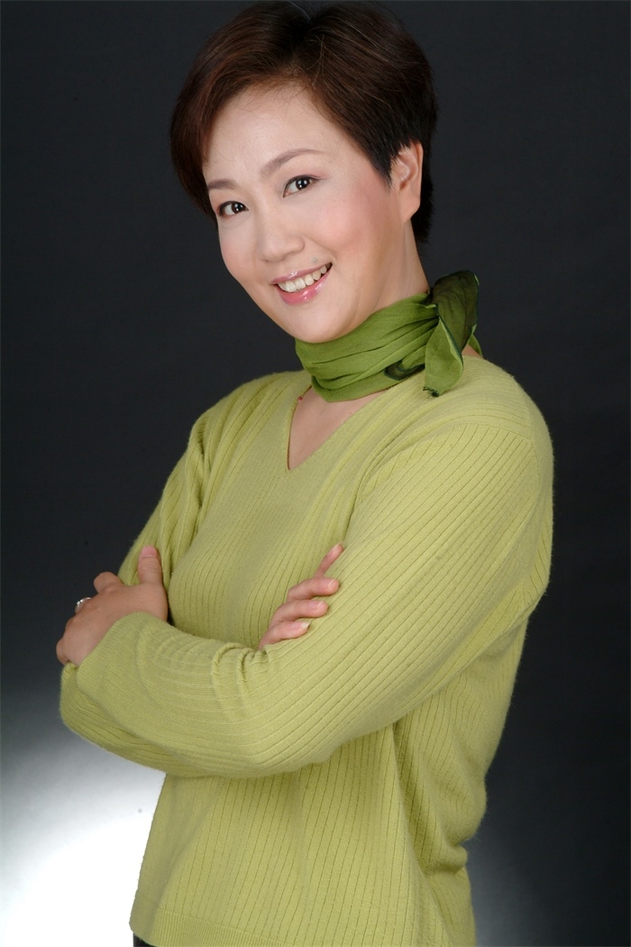 李菊