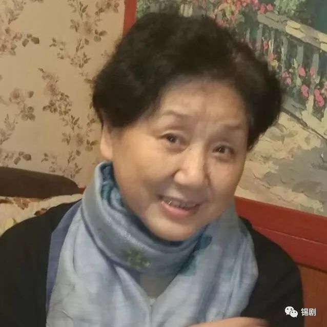 吴小英