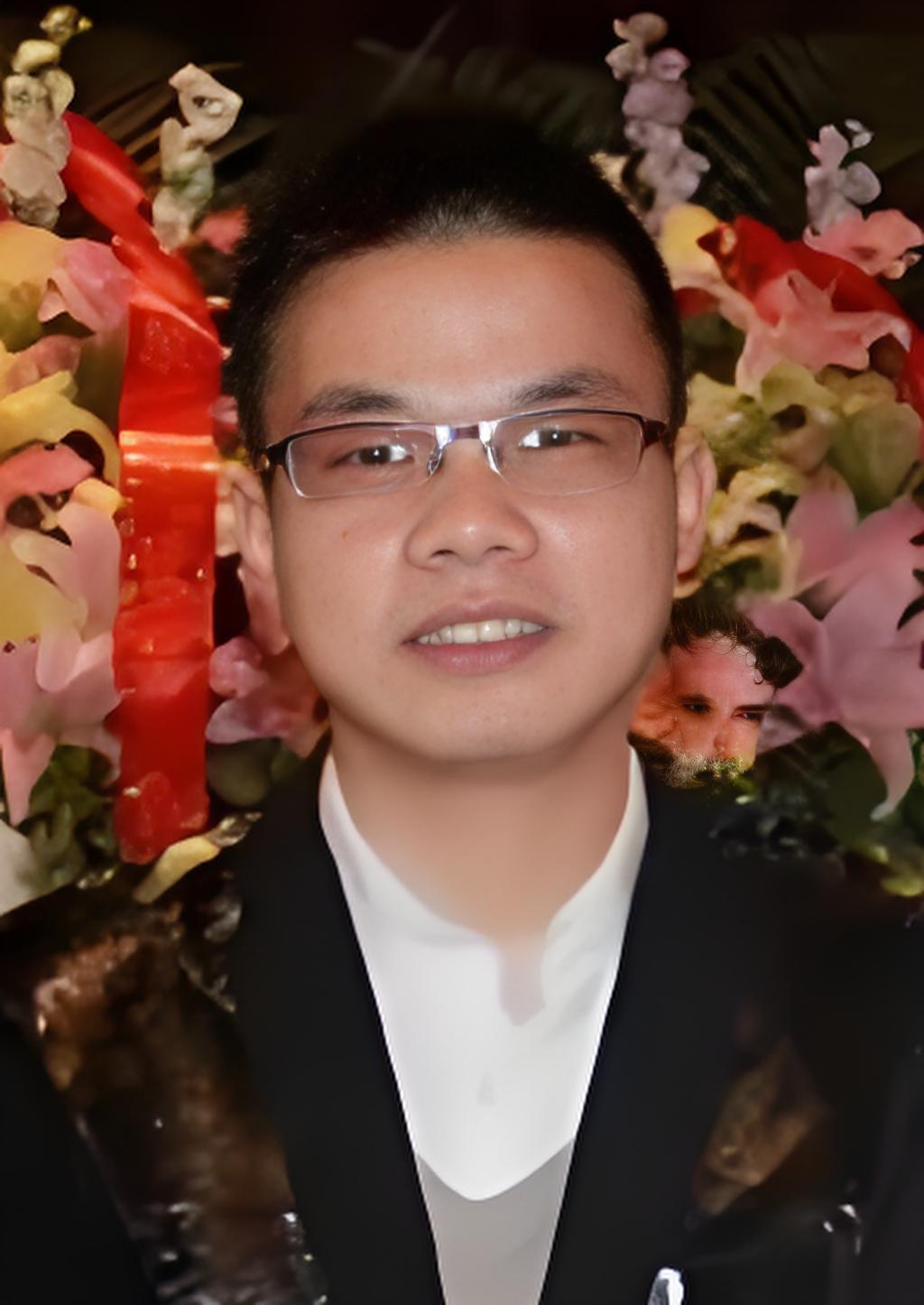 陈　凯
