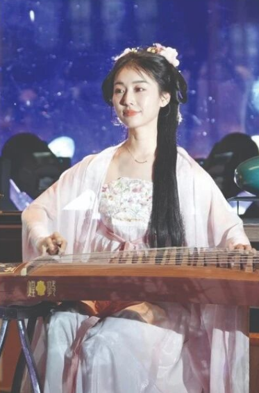 张馨宇