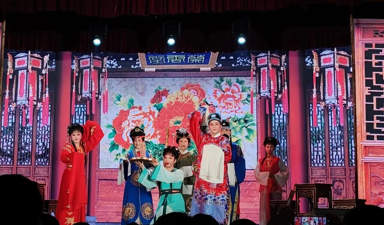 《珍珠塔》 演出图片