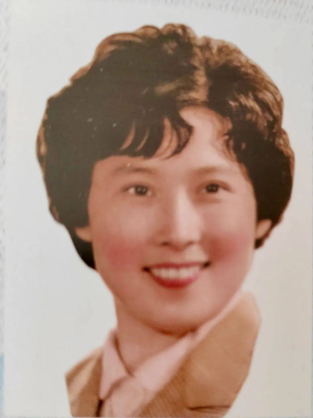 徐洪芳