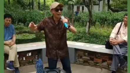 费仲兴